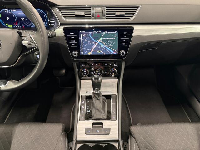 Skoda SUPERB Combi 1.4 TSI iV Business Edition I Trekhaak I Panoramadak I LED I Adaptive Cruise I Memory I Stoelverwarming I Camera I Elek. Achterklep I – foto 8