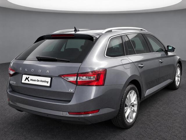 Skoda SUPERB Combi 1.4 TSI iV 218pk DSG Business Edition Plus · Camera · Inklap. Trekhaak · Stoelverwarming · Keyless · ACC · Apple/Android Car Play · Garantie t/m 17-06-2028 of 100.000km – foto 4