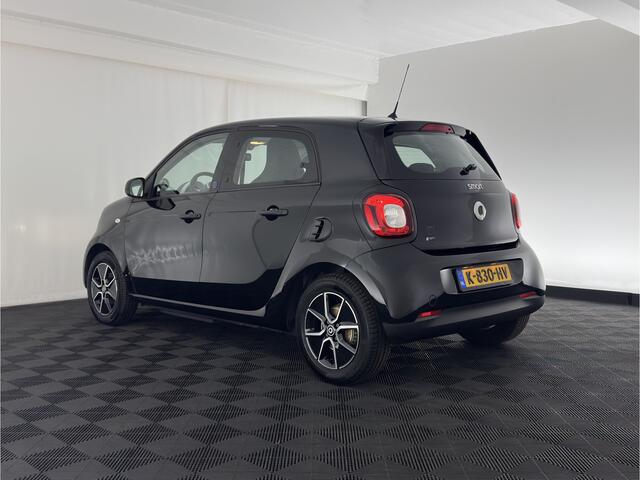 Smart EQ FORFOUR Essential 18 kWh [ 3-Fase ] {SOH-95%} (INCL.BTW) *FULL-LEATHER | AIRCO | CRUISE | COMFORT-SEATS | 15''ALU*