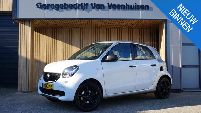 Smart FORFOUR 1.0 71pk 5Drs Business Solution Airco LED Bluetooth 16inch LM 2-Tone lak *NL auto* 1e Eigenaar 61201km!