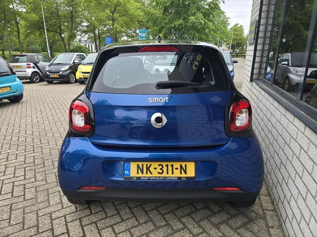 Smart FORFOUR 1.0 Pure
