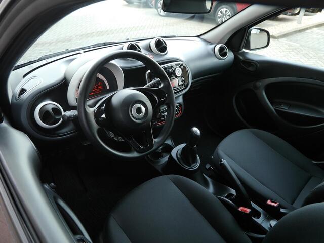 Smart FORFOUR 1.0 Business Solution | Cruise control | Climate control | Elektrische ramen voor | 15 inch Lichtmetalen velgen