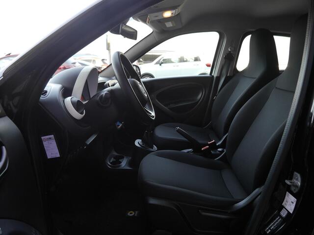 Smart FORFOUR 1.0 Business Solution | Cruise control | Climate control | Elektrische ramen voor | 15 inch Lichtmetalen velgen