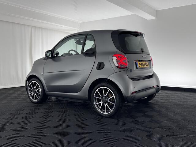 Smart FORTWO EQ Comfort PLUS 18 kWh [ 3-Fase ] Aut. *PANO | FULL-LED | VOLLEDER | NAVI-FULLMAP | CAMERA | BRABUS-WHEELS | AMBIENT-LIGHT | AIRCO | PDC | CRUISE | DAB | APP.CONNECT | COMFORT-SEATS | 16''ALU*