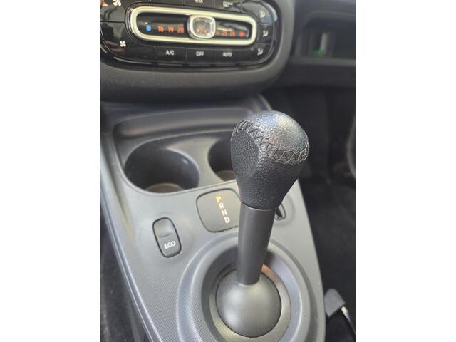 Smart FORTWO electric drive pure 18 kWh carplay en Android auto