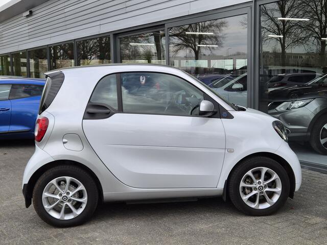 Smart FORTWO EQ Comfort 18 kWh | SOH 90,2% | Nieuwe APK | Cruise | Pano