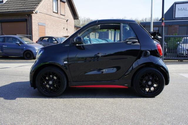 Smart FORTWO 1.0 T 90PK BRABUS Nightrunner LEDER/NAVI/CRUISE KEURIGE STAAT