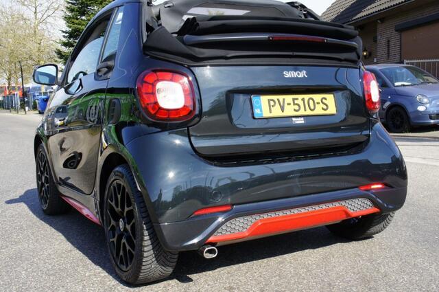 Smart FORTWO 1.0 T 90PK BRABUS Nightrunner LEDER/NAVI/CRUISE KEURIGE STAAT