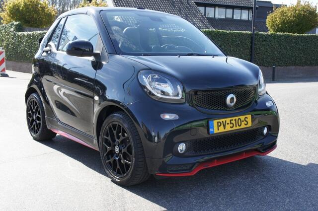 Smart FORTWO 1.0 T 90PK BRABUS Nightrunner LEDER/NAVI/CRUISE KEURIGE STAAT