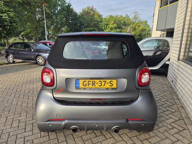 Smart FORTWO cabrio 1.0 Turbo BRABUS Look! smart fortwo cabrio 1.0 Turbo Pure