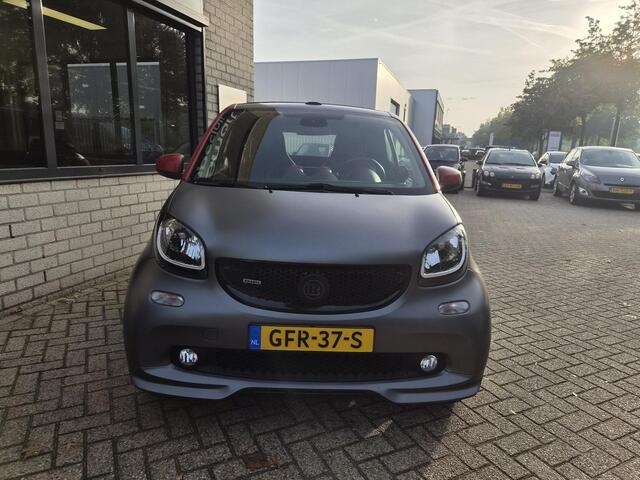 Smart FORTWO cabrio 1.0 Turbo BRABUS Look! smart fortwo cabrio 1.0 Turbo Pure