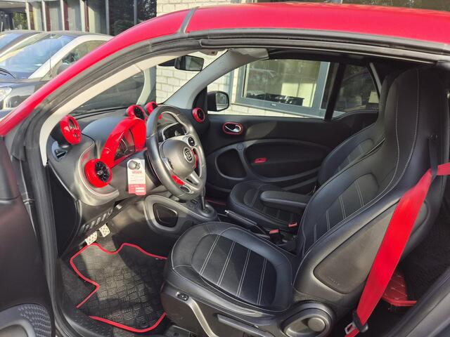 Smart FORTWO cabrio 1.0 Turbo BRABUS Look! smart fortwo cabrio 1.0 Turbo Pure