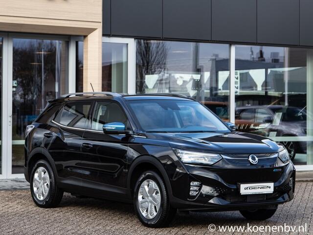 Ssangyong KORANDO Titanium / Leer / LED / Navi / 1500Kg trekgew