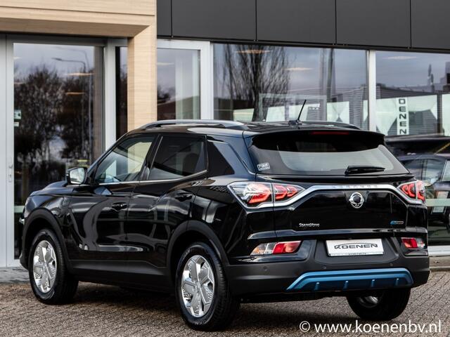 Ssangyong KORANDO Titanium / Leer / LED / Navi / 1500Kg trekgew
