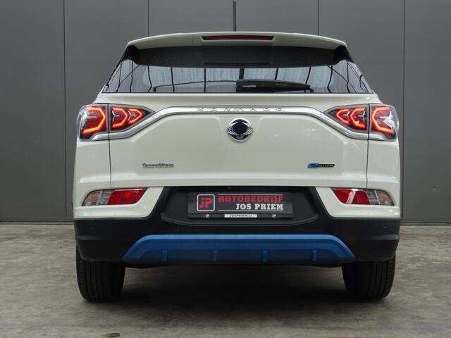 Ssangyong KORANDO E-Motion Platinum 2WD * 326 KM ACCURADIUS * LUXE UITV. !!