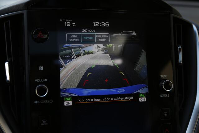 Subaru Crosstrek 2.0ie e-BOXER Aut. Premium Leer Schuifdak LED Camera
