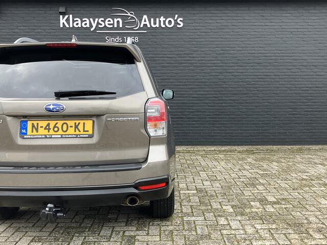 Subaru FORESTER 2.0 Premium AWD 150 pk AUT. | dealer onderhouden | navigatie | leder interieur | trekhaak | cruise control | panoramadak