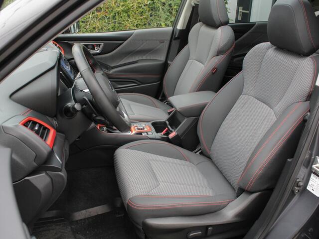 Subaru FORESTER 2.0i e-BOXER Sport | Navi | Adap. Cruise | Clima | Panodak