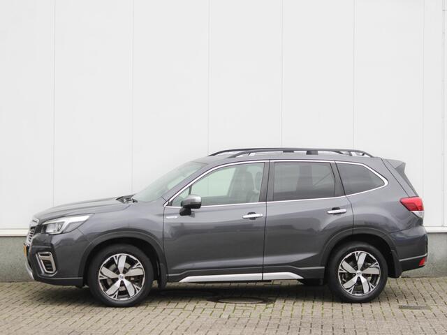 Subaru FORESTER 2.0i e-BOXER First Edition | Navi | Adap. Cruise | Leder | Schuifdak
