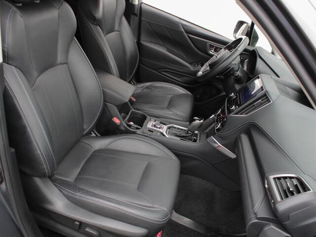 Subaru FORESTER 2.0i e-BOXER First Edition | Navi | Adap. Cruise | Leder | Schuifdak