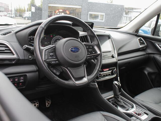 Subaru FORESTER 2.0i e-BOXER First Edition | Navi | Adap. Cruise | Leder | Schuifdak