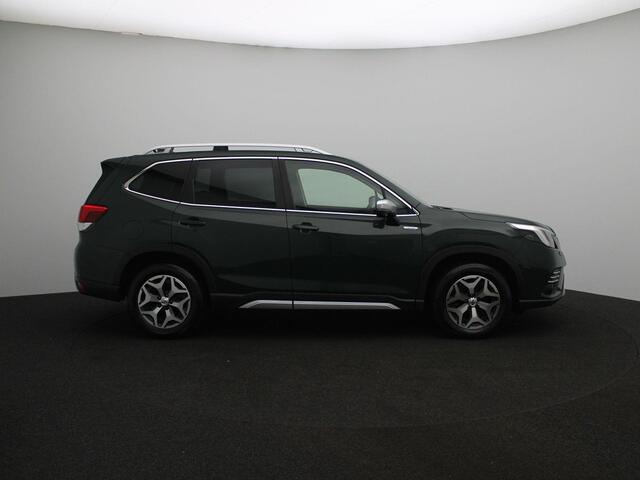 Subaru FORESTER 2.0i e-BOXER Premium | Climate Control | Navigatie | Lichtmetalen Velgen | Cruise Control | Apple Carplay & Android Auto | Parkeersensoren & Achteruitrijcamera |
