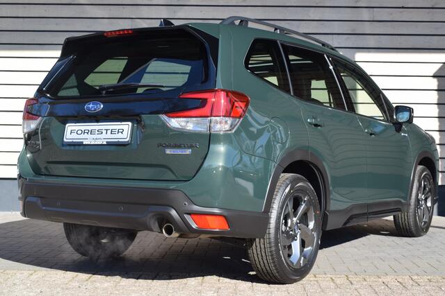 Subaru FORESTER 2.0i e-BOXER Premium Black