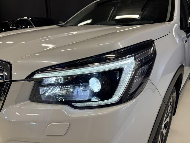 Subaru FORESTER e-BOXER | Grijs kenteken | Carplay | Trekhaak | Adaptive cruise | Camera | Stoelverwarming