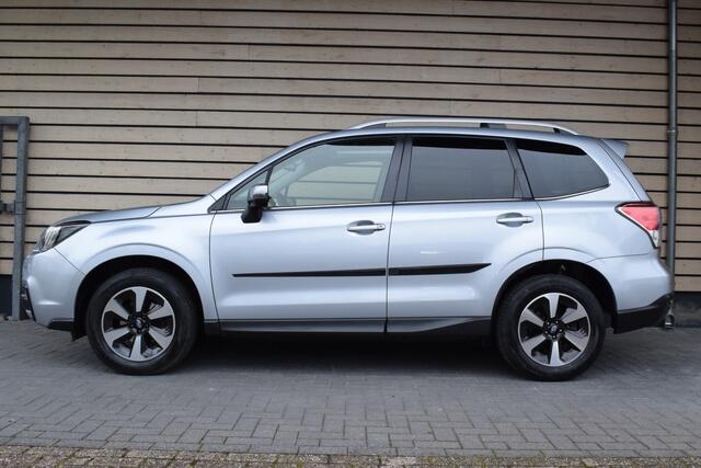 Subaru FORESTER 2.0 Premium - Trekhaak - Dealer onderhouden