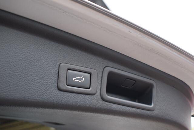 Subaru FORESTER 2.0 Premium - Trekhaak - Dealer onderhouden