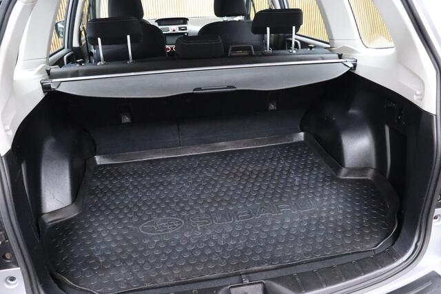 Subaru FORESTER 2.0 Comfort Automaat | Cruise-control | Trekhaak | Camera | Clima | LM Velgen | X-Mode | Stoelverwarming | Dealer Onderhouden!