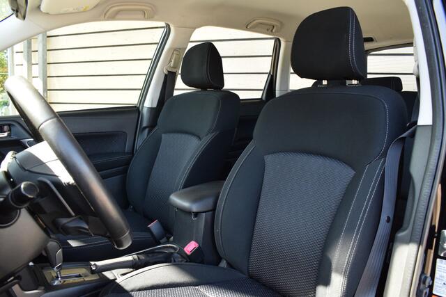 Subaru FORESTER 2.0 Comfort - Trekhaak - Dealer onderhouden