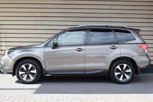 Subaru FORESTER 2.0 Premium - Dealer onderhouden - Trekhaak Eyesight