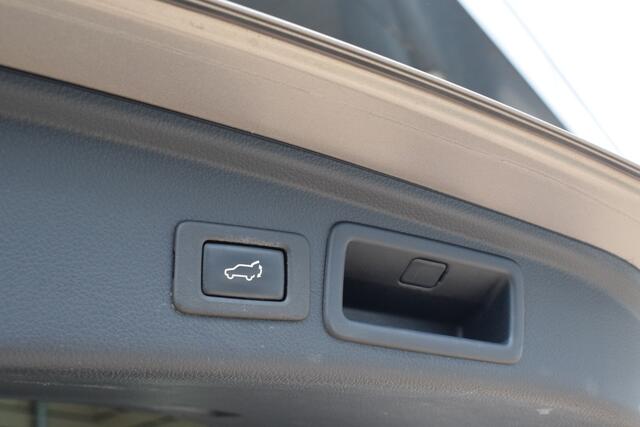 Subaru FORESTER 2.0 Premium - Dealer onderhouden - Trekhaak Eyesight
