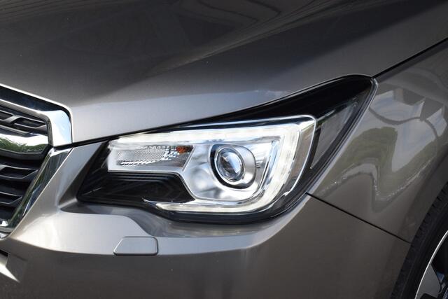 Subaru FORESTER 2.0 Premium - Dealer onderhouden - Trekhaak Eyesight