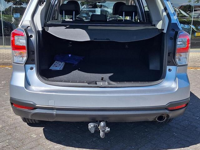 Subaru FORESTER 2.0 Premium | Leder | Trekhaak 2000 Kg | Schuifdak | (occasion)