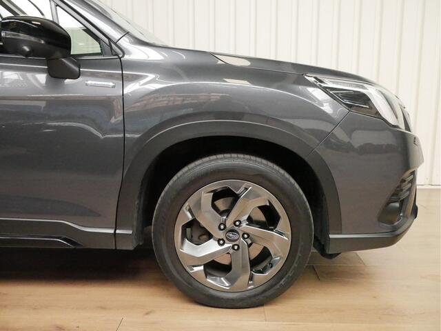 Subaru FORESTER 2.0i e-BOXER Premium Black
