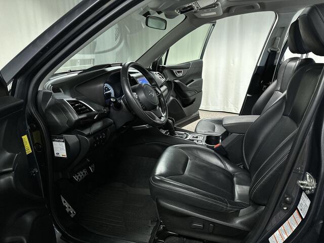 Subaru FORESTER 2.0i e-BOXER First Edition Automaat | Trekhaak | Leder | Memory