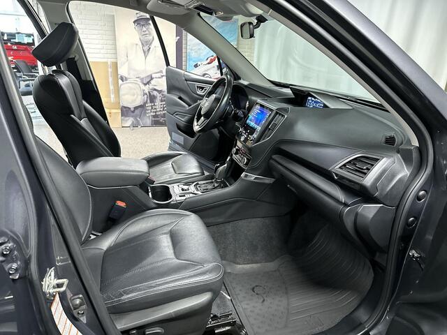 Subaru FORESTER 2.0i e-BOXER First Edition Automaat | Trekhaak | Leder | Memory