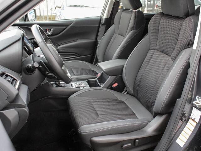 Subaru FORESTER 2.0i e-BOXER Luxury Navi Carplay-Android Auto | Trekhaak | Parkeersensoren | EyeSight