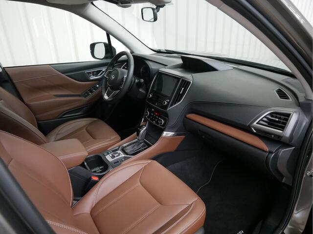 Subaru FORESTER 2.0i e-BOXER First Edition