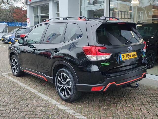 Subaru FORESTER 2.0i e-BOXER LUXURY AUTOMAAT Open dak | Stoelverwarming | Dodehoeksens.
