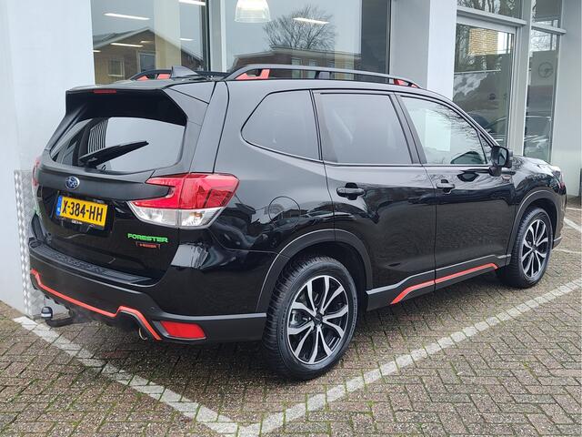 Subaru FORESTER 2.0i e-BOXER LUXURY AUTOMAAT Open dak | Stoelverwarming | Dodehoeksens.