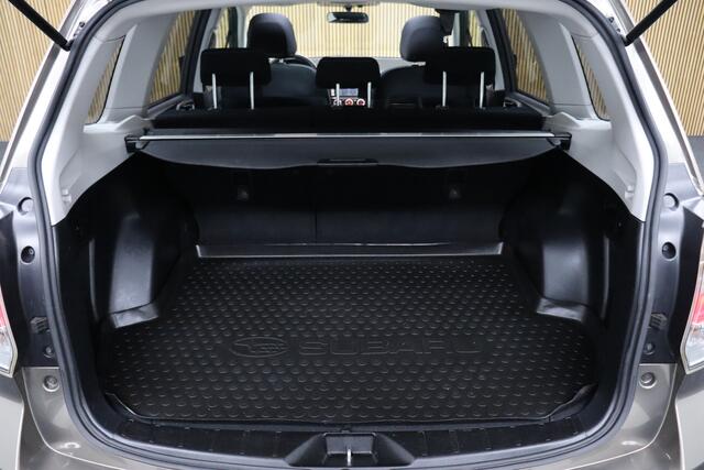 Subaru FORESTER 2.0 Comfort AWD Automaat | Elek. Glazen Panoramadak | Cruise-control | Trekhaak | Camera | Clima | Navigatie | X-Mode | All-season Banden | Stoelverwarming