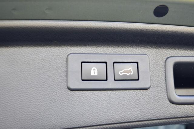 Subaru FORESTER 2.0i e-BOXER First Edition Rijklaarprijs-Garantie Leder Trekhaak Navigatie Camera Airco