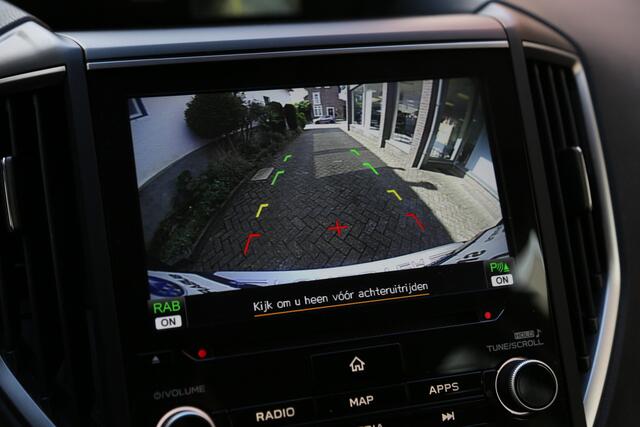 Subaru FORESTER 2.0i e-BOXER Premium Schuifdak Leer Navi HK Camera ACC