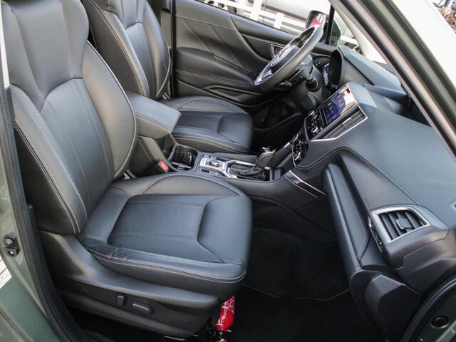 Subaru FORESTER 2.0i e-BOXER First Edition Automaat | Navi | Adap. Cruise | Leder | Schuifdak