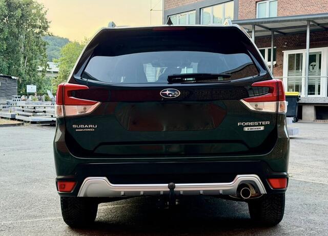Subaru FORESTER 2.0i e-BOXER Comfort Trekhaak / Camera / Stoel stuur verwarming.
