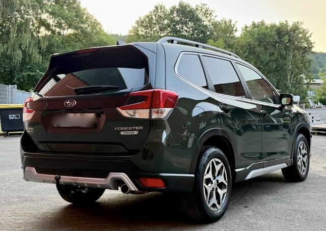 Subaru FORESTER 2.0i e-BOXER Comfort Trekhaak / Camera / Stoel stuur verwarming.