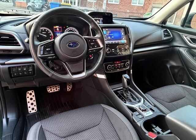 Subaru FORESTER 2.0i e-BOXER Comfort Trekhaak / Camera / Stoel stuur verwarming.